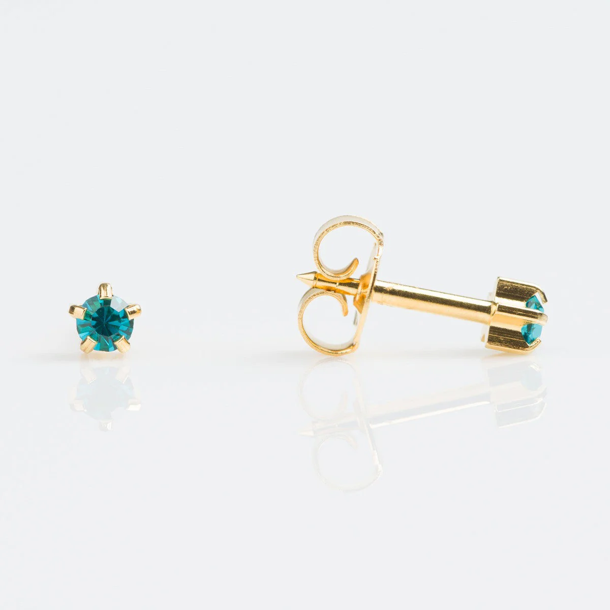 Studex Regular Gold Plated Tiffany December Studs - Pack of 12